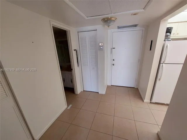 $1,500 | 253 South Cypress Road, Unit 206, Pompano Beach, FL 33060