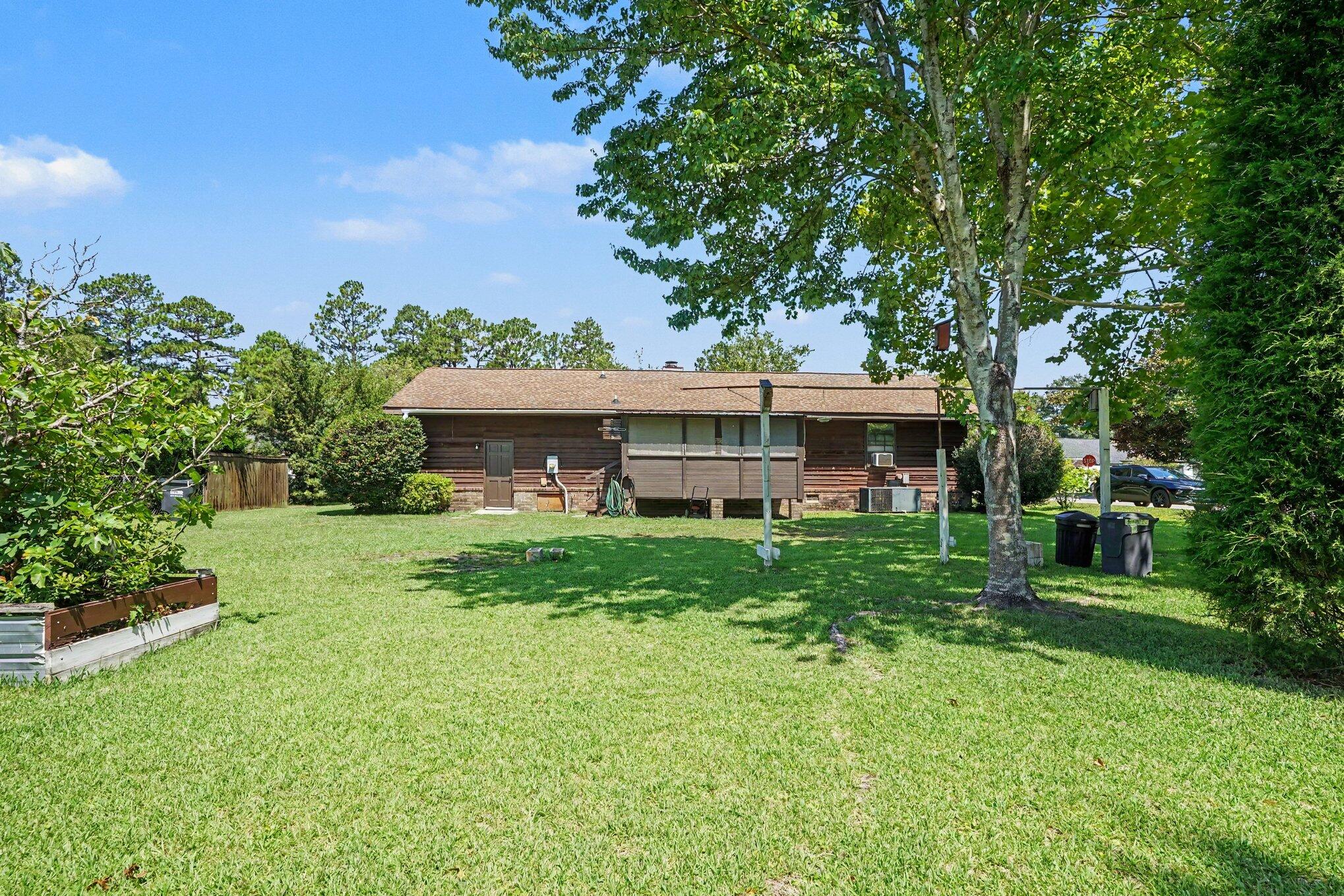 519 Longleaf Road Summerville, SC 29486 - Photo 17 of 17 017_file_8894