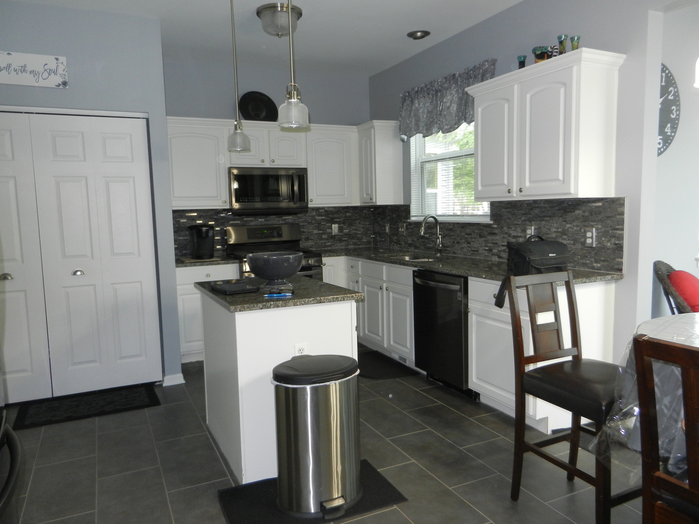 1581 Ludington Circle Romeoville, IL 60446 - Photo 4 of 23