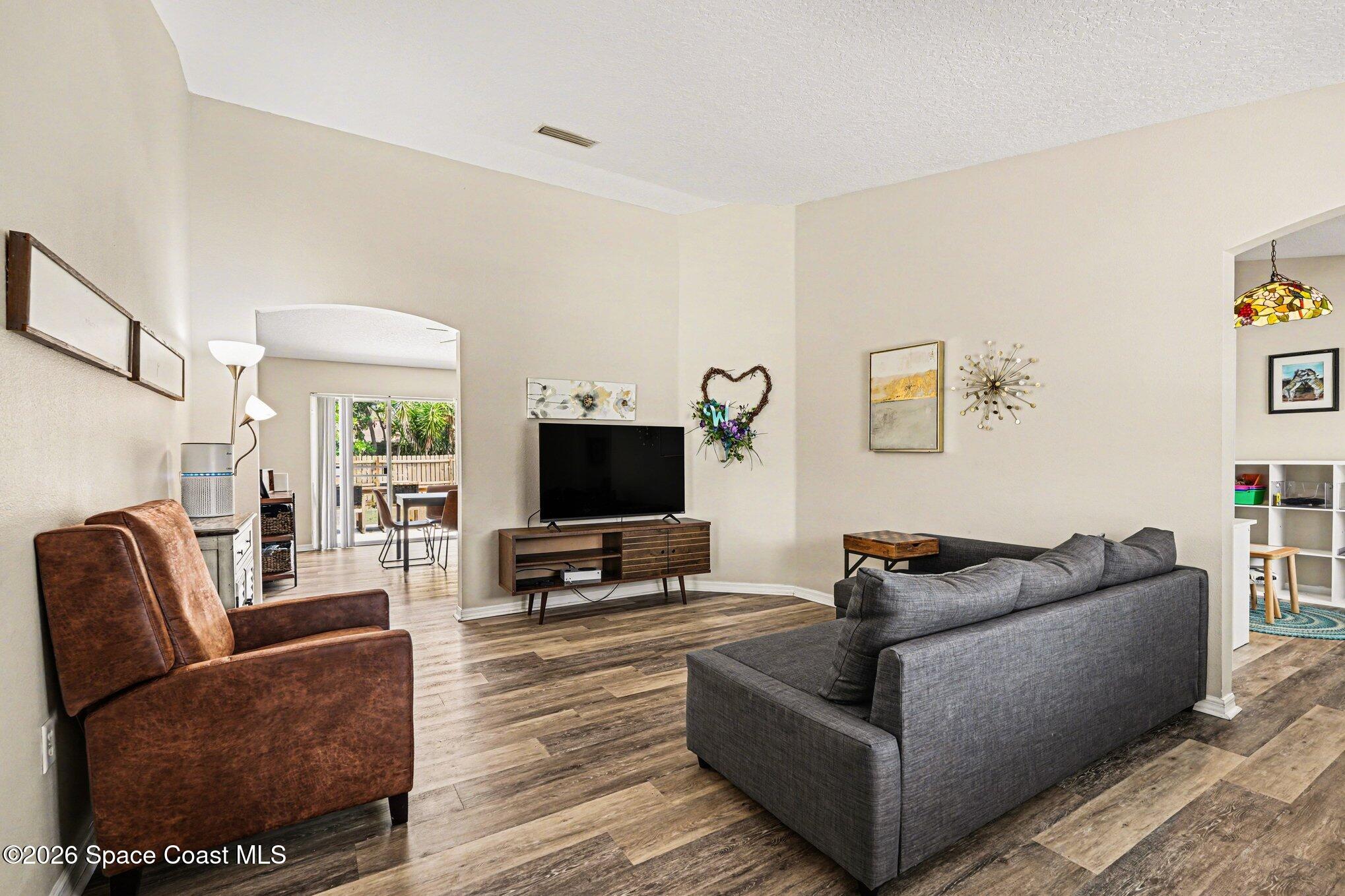 4110 Delespine Road Cocoa, FL 32927 - Photo 8 of 28 005_file_7542