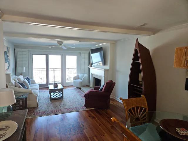 $2,995 | 1959 Marsh Oak Lane, Johns Island, SC 29455