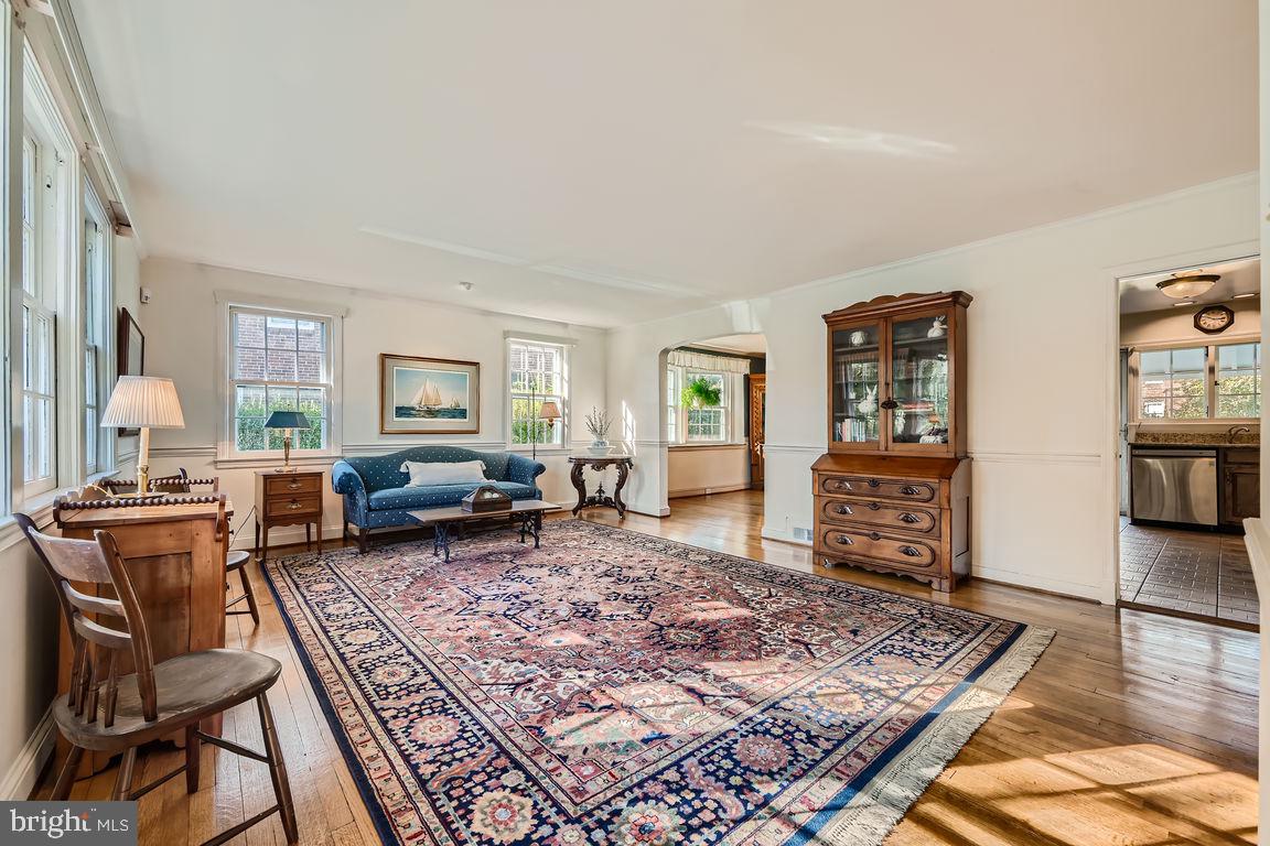 1833 Deveron Road Towson, MD 21286 - Photo 6 of 46 Beautiful hardwood flooring!