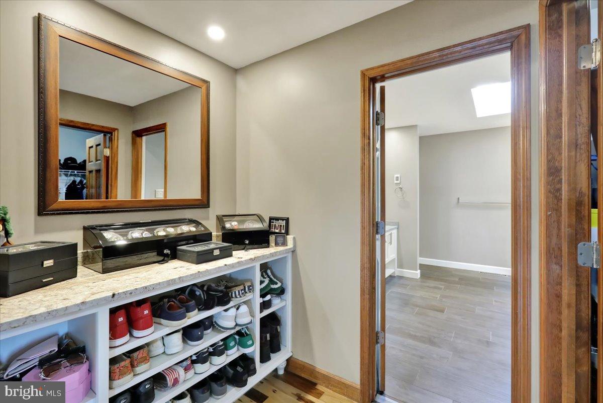 23 Laura Court Sinking Spring, PA 19608 - Photo 40 of 67 Stylish entryway with organized storage.