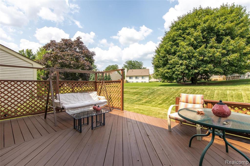 1576 Colony Drive Rochester Hills, MI 48307 - Photo 5 of 29
