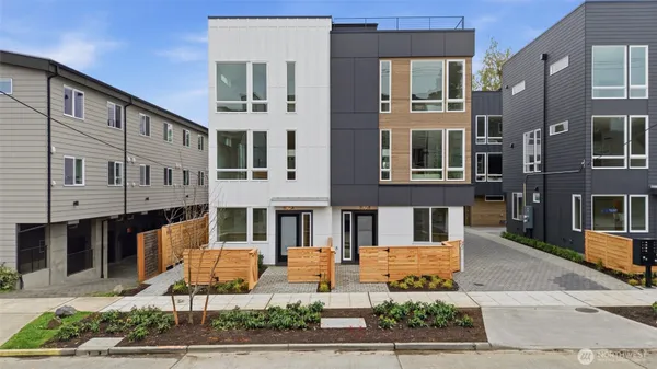 $1,049,950 | 805 Northwest 63rd Street, Unit B, Seattle, WA 98107