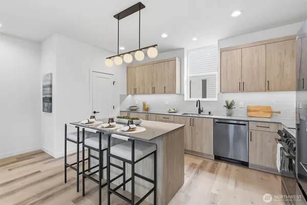 $1,049,950 | 805 Northwest 63rd Street, Unit B, Seattle, WA 98107