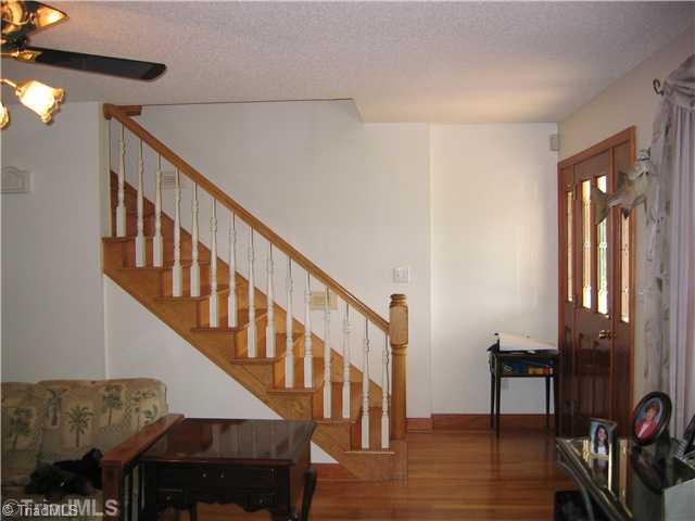 2417 Beckner Road Lexington, NC 27292 - Photo 6 of 13 Entry.