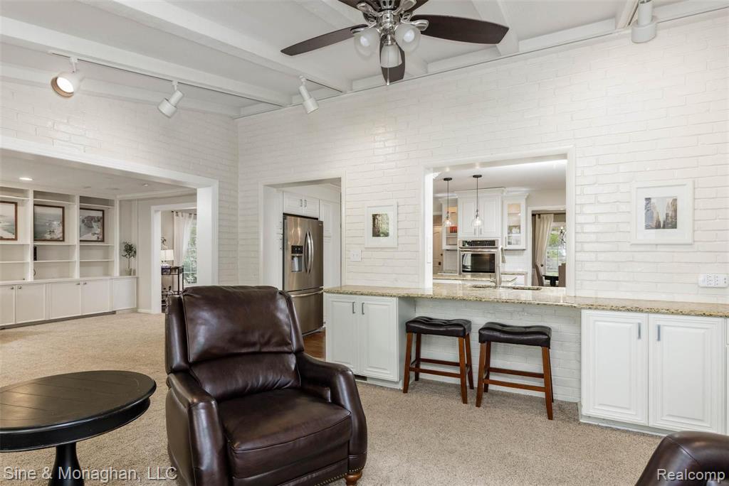 789 Trombley Road Grosse Pointe Park, MI 48230 - Photo 13 of 41