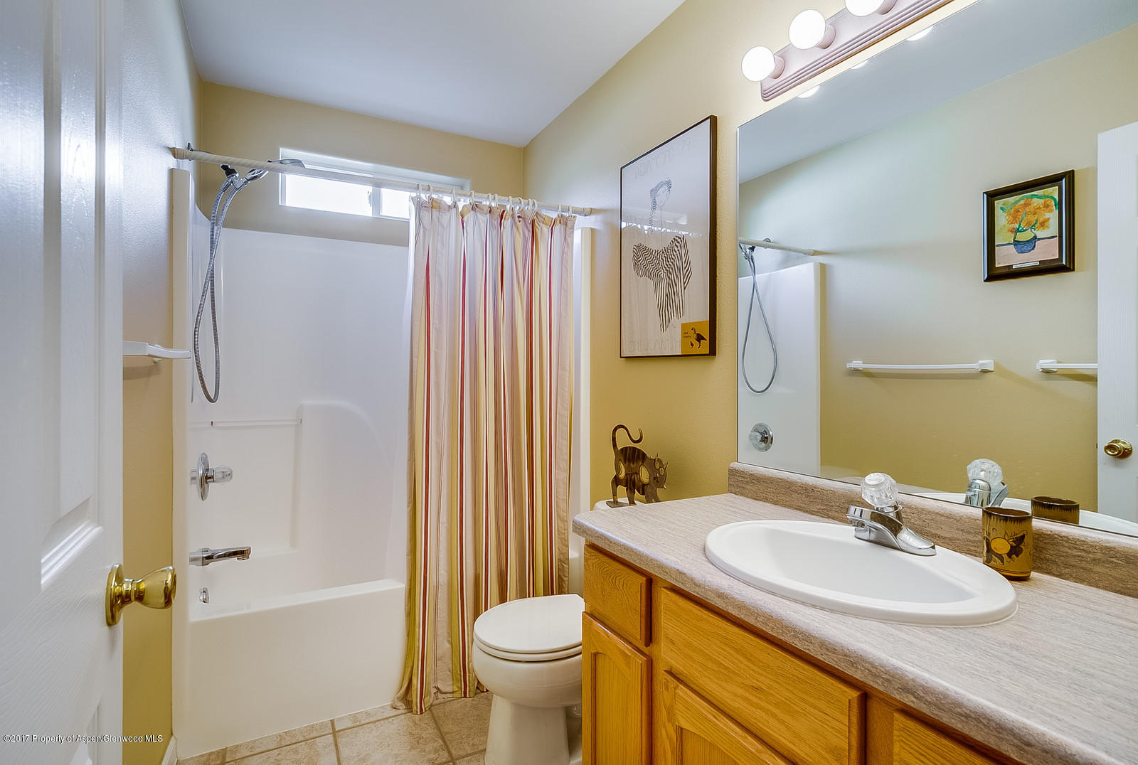 1264 Fir Avenue Rifle, CO 81650 - Photo 10 of 12 secondary bathroom