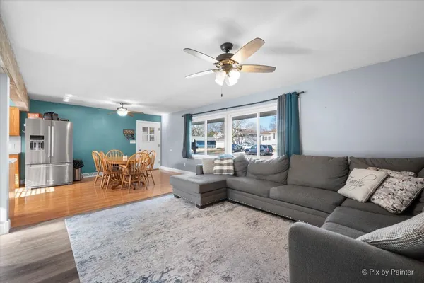 $262,000 | 309 West School Street, Plano, IL 60545