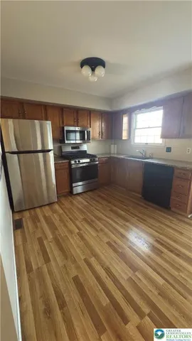 $2,250 | 17 Fort Lee Court, Easton, PA 18040