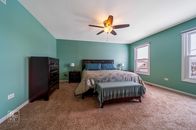 1145 John Drive Hoffman Estates, IL 60169 - Photo 12 of 24