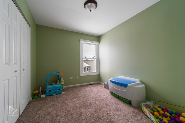 1145 John Drive Hoffman Estates, IL 60169 - Photo 16 of 24