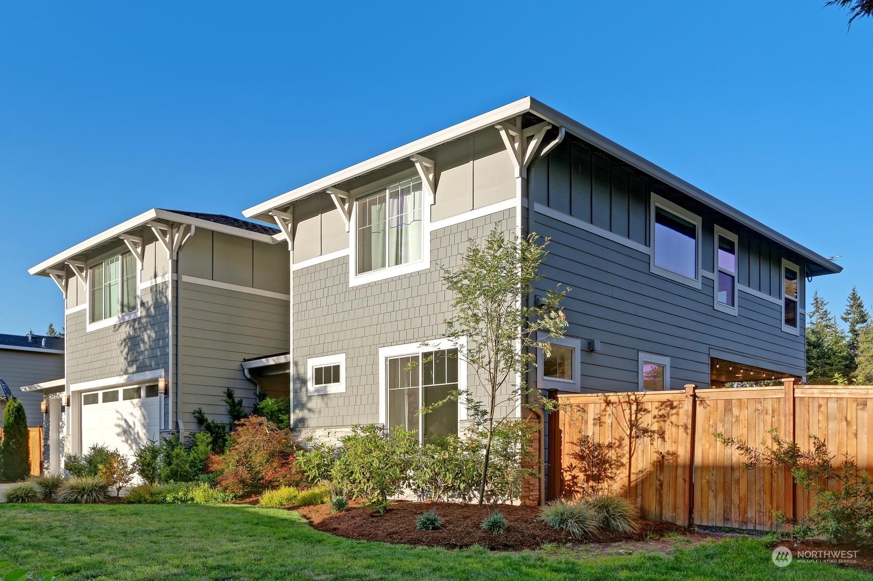 7904 203rd Street Southwest Edmonds, WA 98026 - Photo 1 of 33 Gallery Image 1