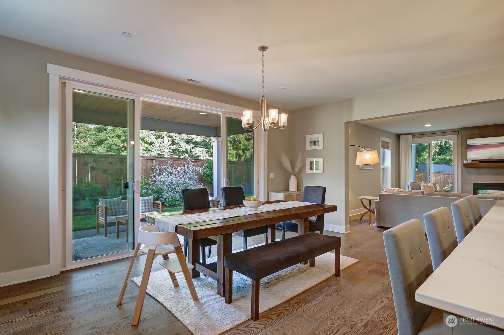 7904 203rd Street Southwest Edmonds, WA 98026 - Photo 12 of 33 Gallery Image 12