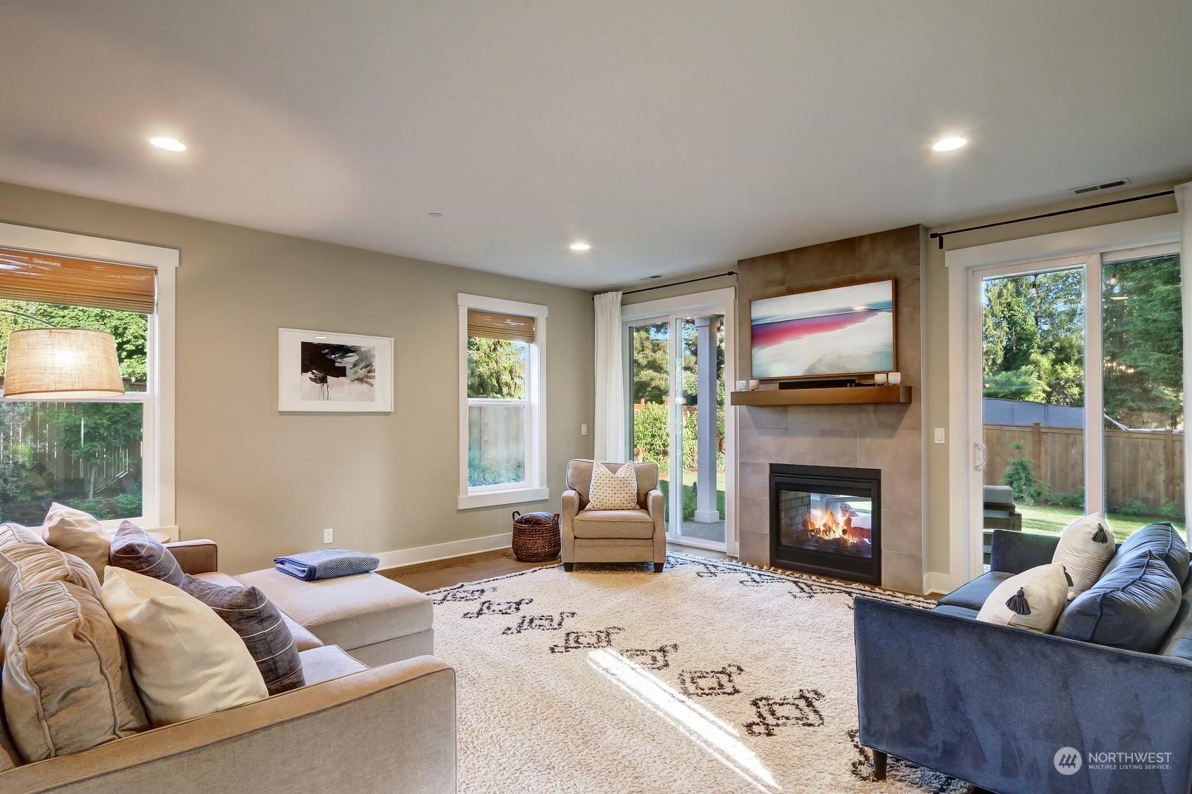 7904 203rd Street Southwest Edmonds, WA 98026 - Photo 4 of 33 Gallery Image 4