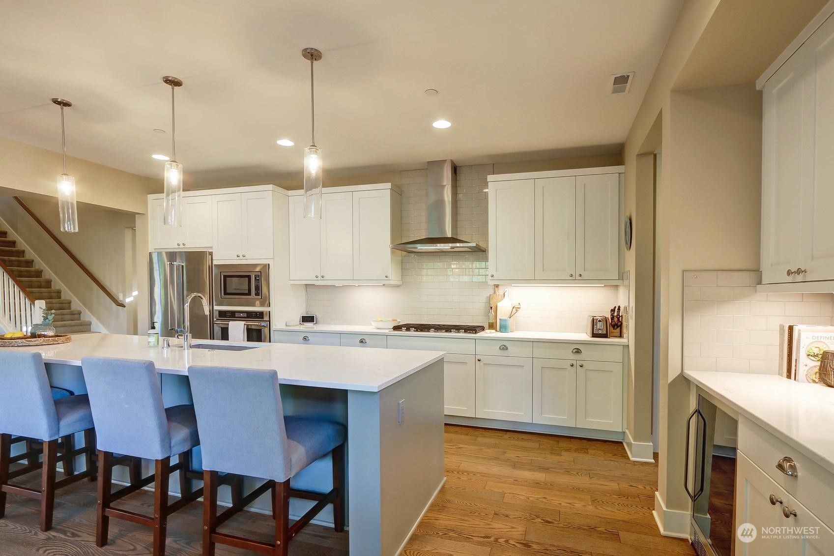 7904 203rd Street Southwest Edmonds, WA 98026 - Photo 10 of 33 Gallery Image 10