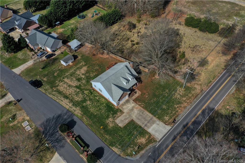 2650 South Point Road Belmont, NC 28012 - Photo 30 of 32 Gallery Image 30