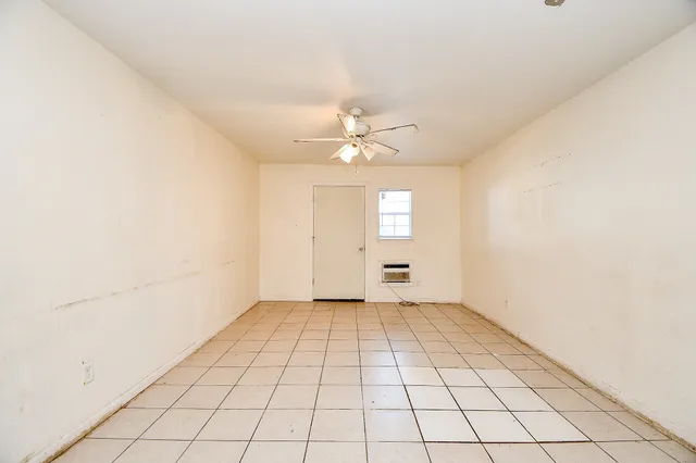 $70,000 | 8282 Park Pl Boulevard, Unit D1, Houston, TX 77017