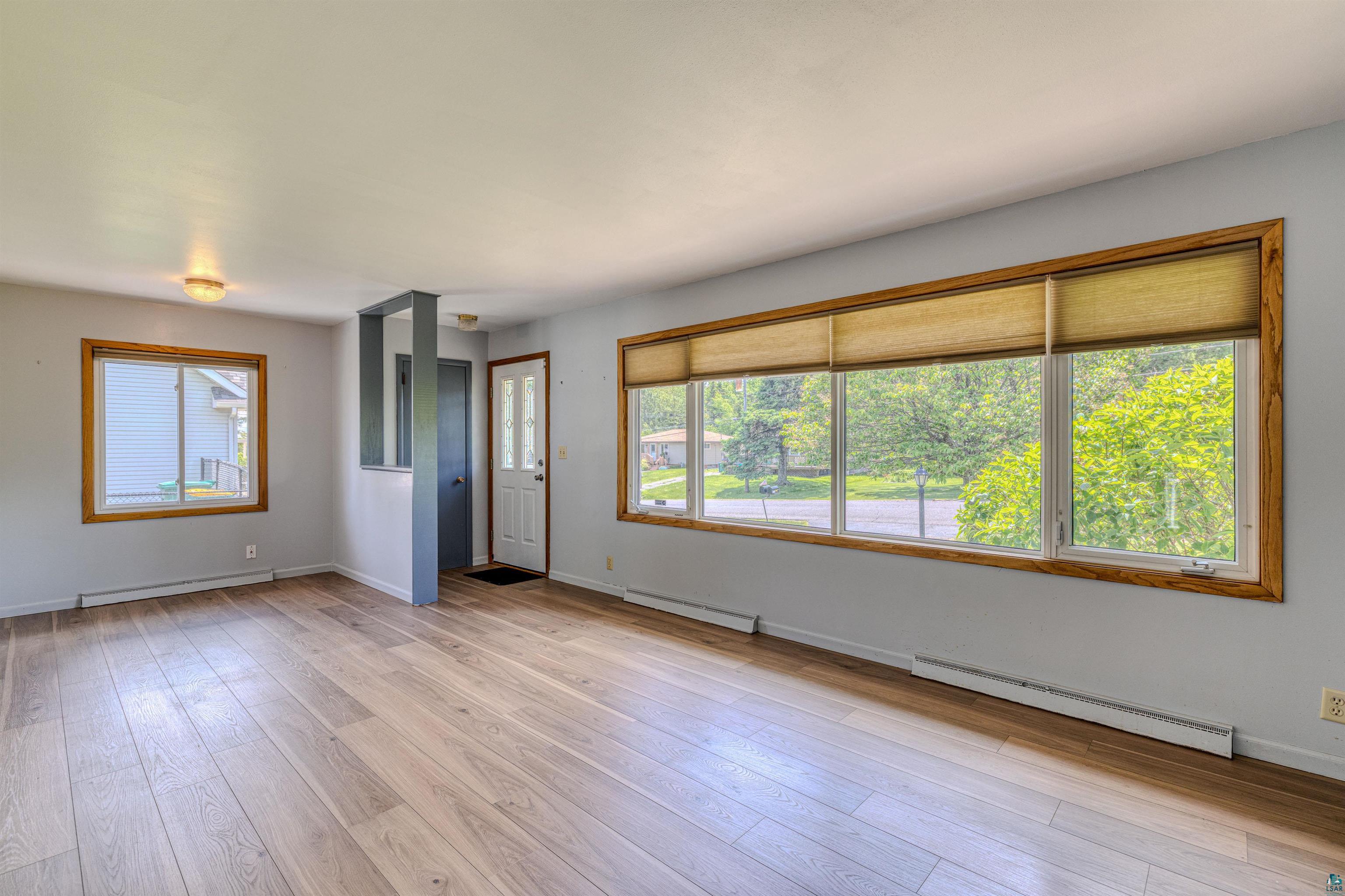 2113 Hutchinson Road Duluth, MN 55811 - Photo 6 of 21