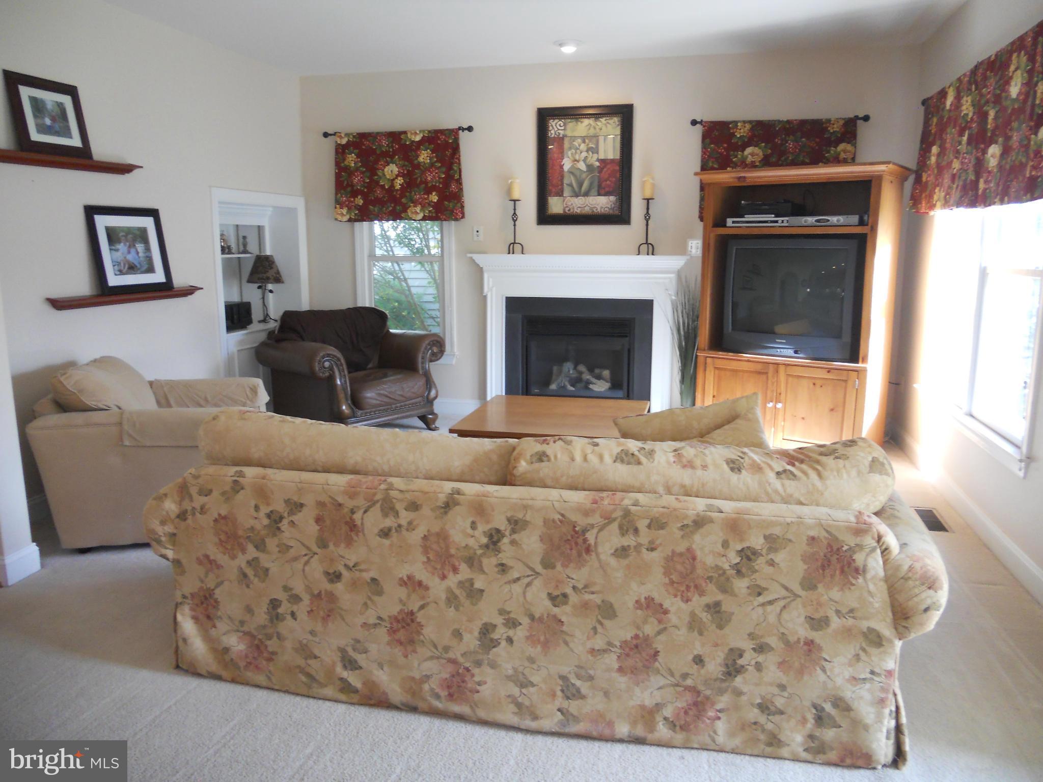 8833 Lew Wallace Road Frederick, MD 21704 - Photo 14 of 30 Family Room