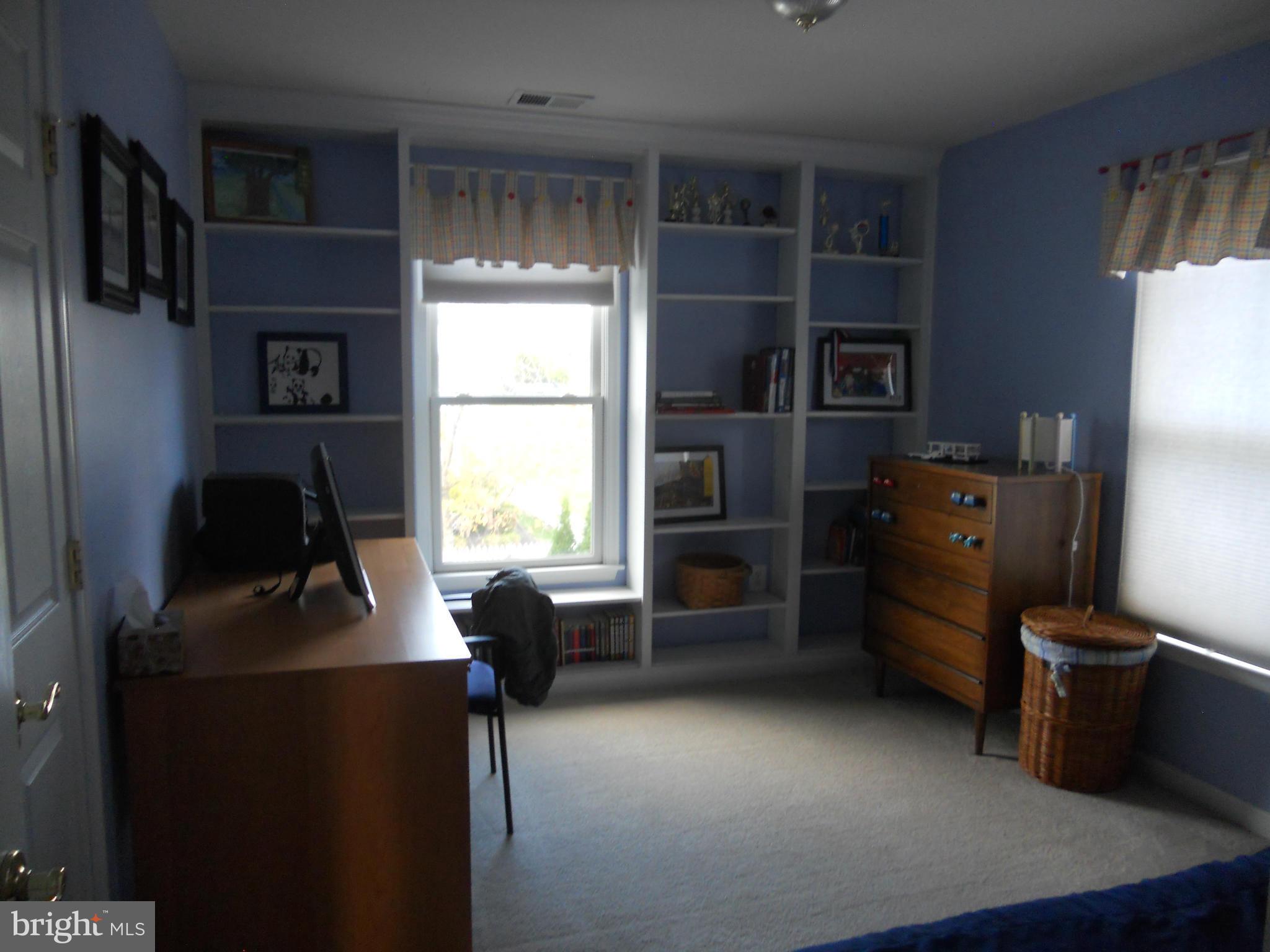 8833 Lew Wallace Road Frederick, MD 21704 - Photo 15 of 30 Bedroom