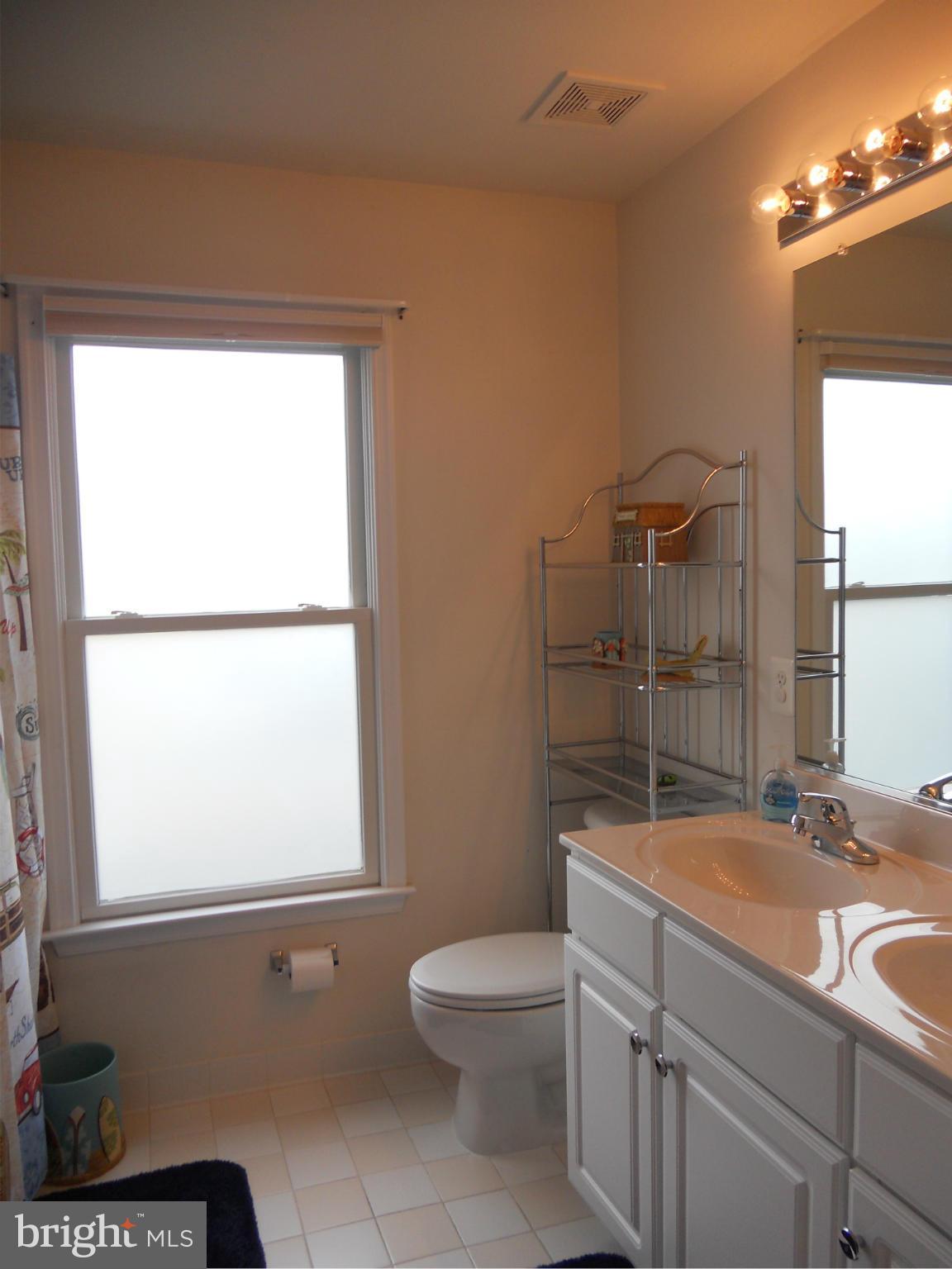 8833 Lew Wallace Road Frederick, MD 21704 - Photo 17 of 30 Bath