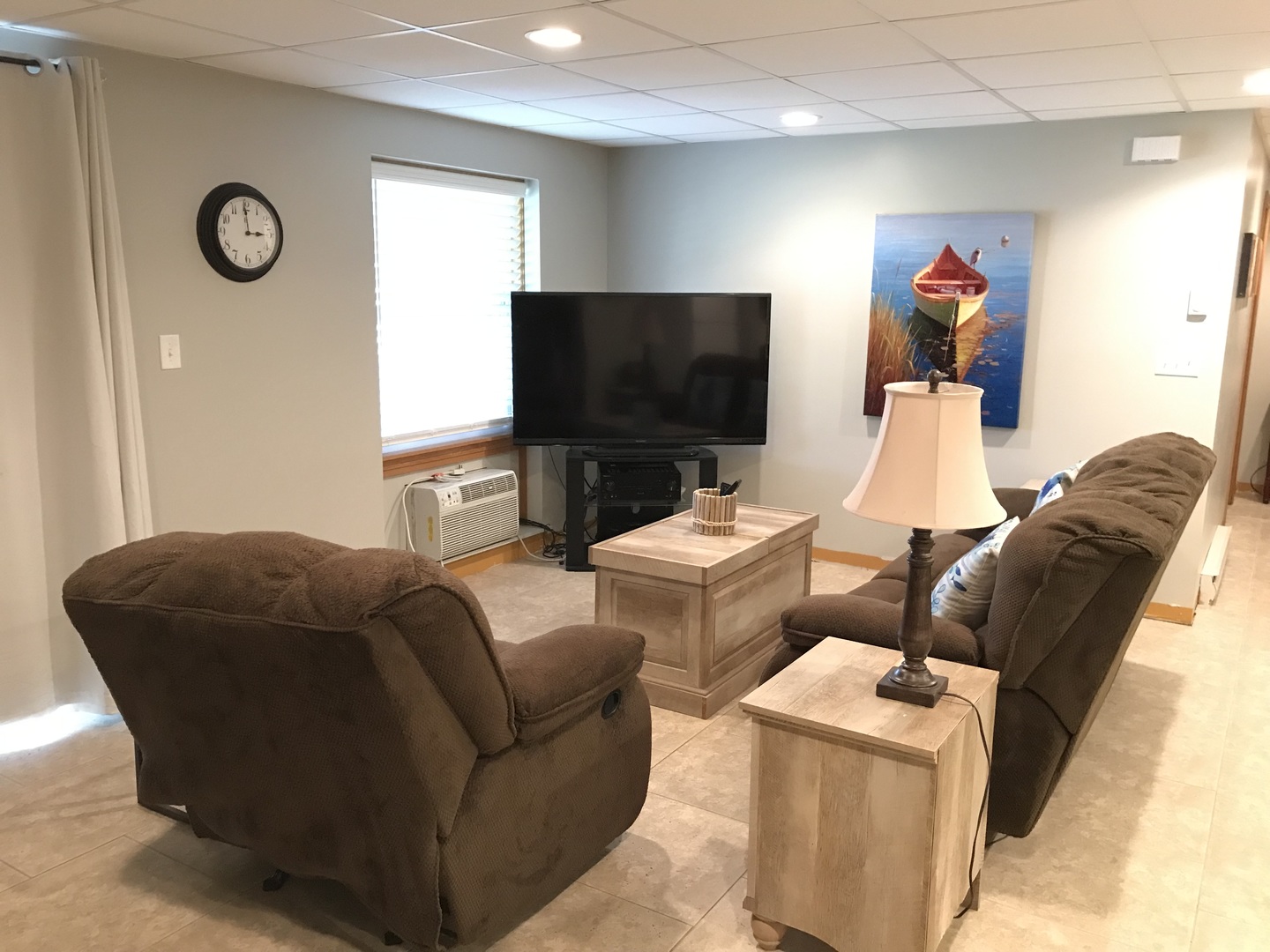 117 Comanche Trail Loda, IL 60948 - Photo 17 of 21 a living room with furniture and a flat screen tv