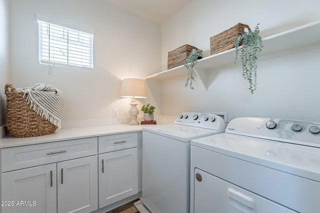 $569,900 | 645 North Vine Street, Chandler, AZ 85225