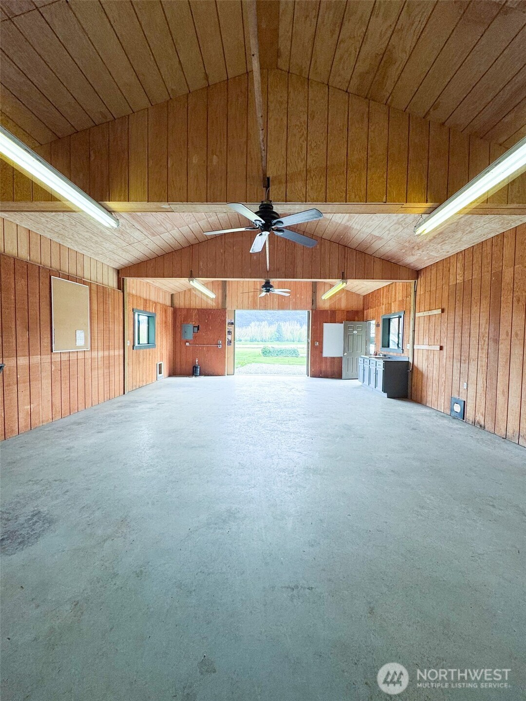 5560 Hillard Road Everson, WA 98247 - Photo 10 of 40