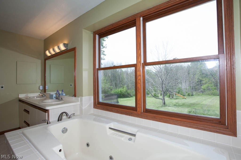 19098 Ridgeview Trail Chagrin Falls, OH 44023 - Photo 31 of 34 Gallery Image 31