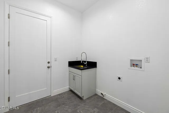 $624,999 | 7214 A-6 Avenue West, Lancaster, CA 93536