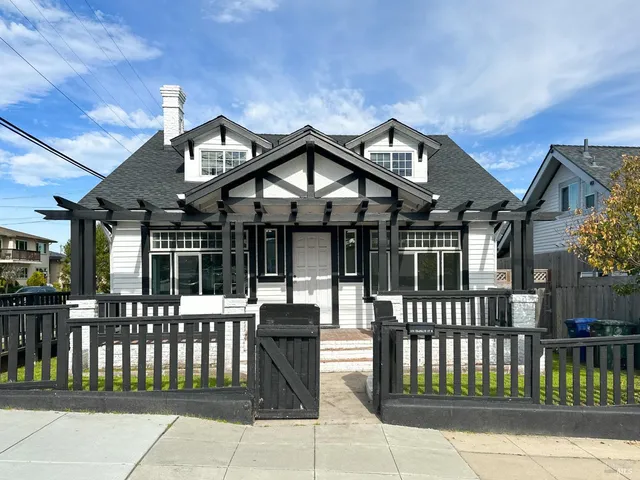 $1,074,900 | 898 West Franklin Street, Monterey, CA 93940