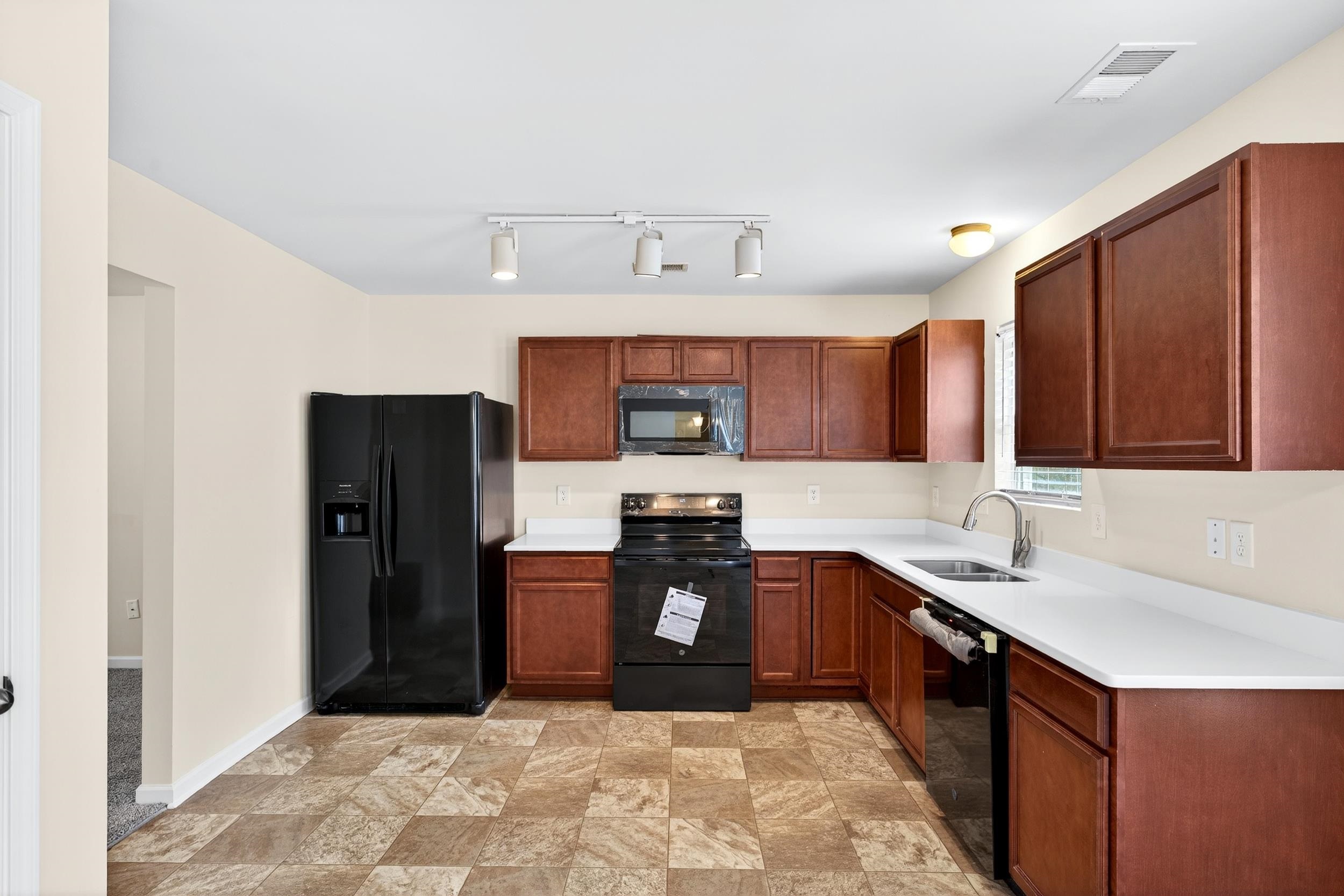 194 Old Timber Road Woodruff, SC 29388 - Photo 6 of 28