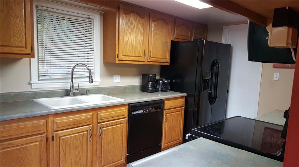 19 Patterson Road Finleyville, PA 15332 - Photo 6 of 20 Nicely laid out kitchen. All appliances included.