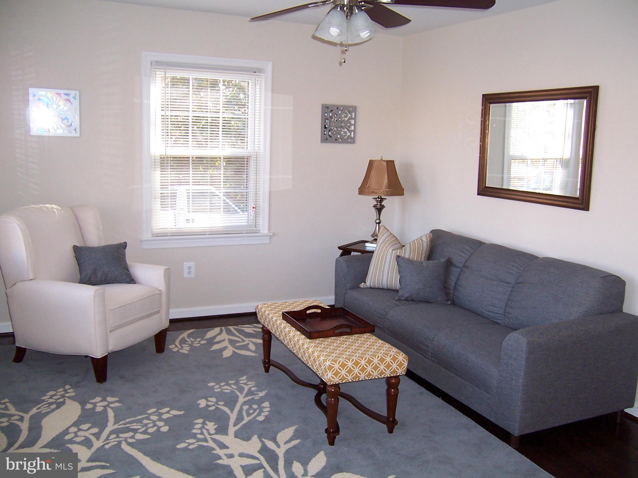 25 Pendleton Road Fredericksburg, VA 22405 - Photo 6 of 23 Living Room