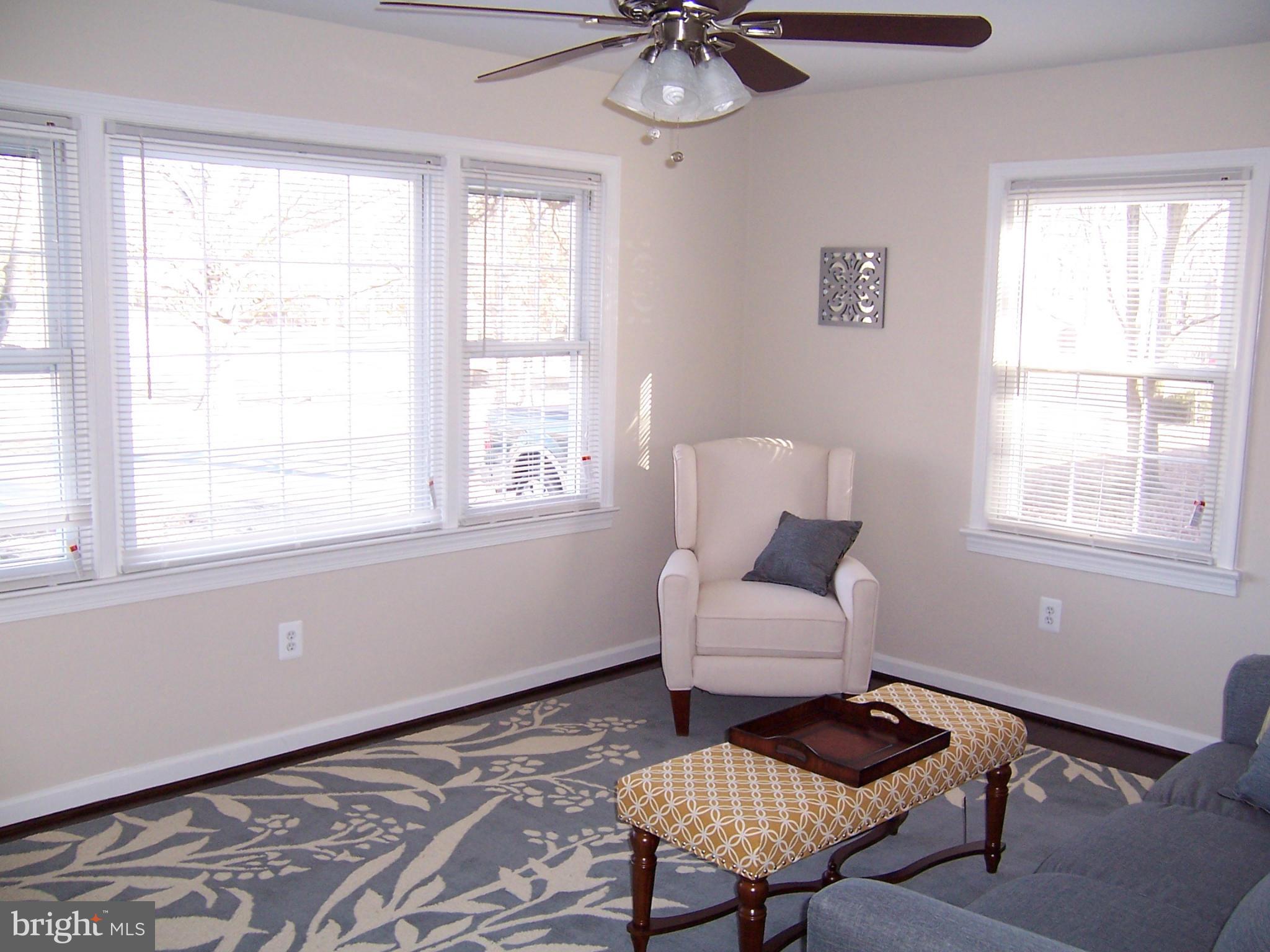 25 Pendleton Road Fredericksburg, VA 22405 - Photo 7 of 23 Living Room