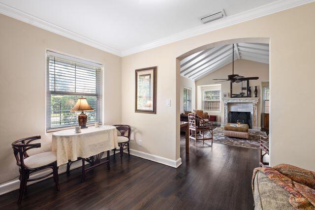 322 Valencia Road West Palm Beach, FL 33401 - Photo 11 of 36 DEN