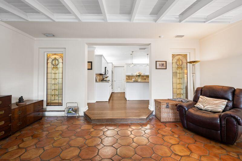 322 Valencia Road West Palm Beach, FL 33401 - Photo 20 of 36 PATIO GREAT ROOM