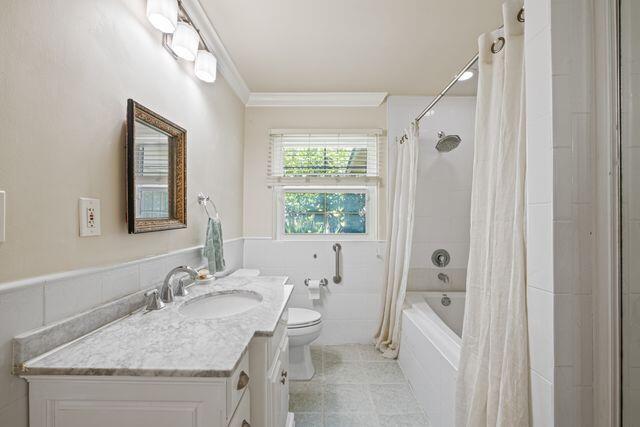 322 Valencia Road West Palm Beach, FL 33401 - Photo 25 of 36 \MASTER BATH