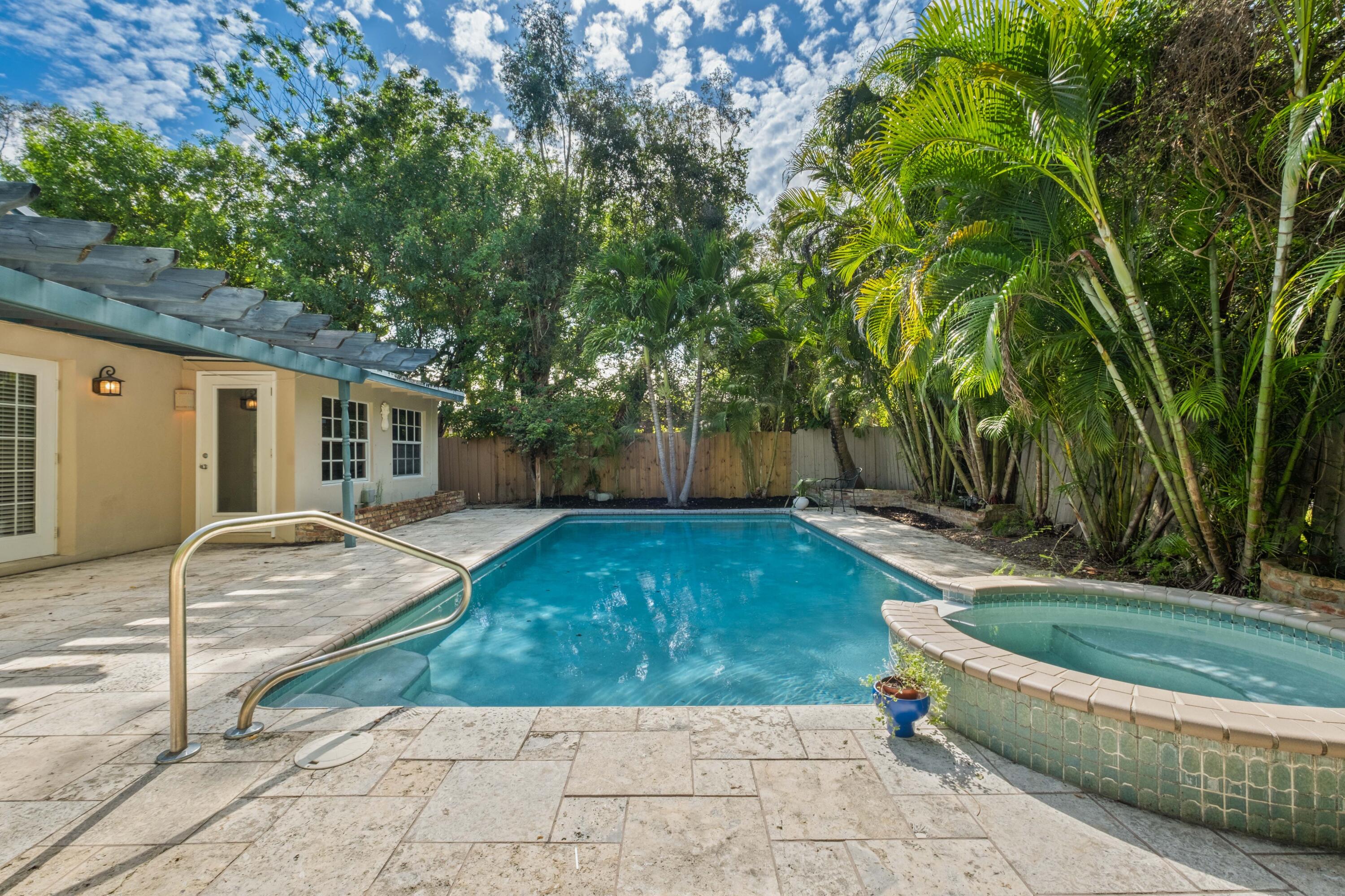 322 Valencia Road West Palm Beach, FL 33401 - Photo 33 of 36 POOL AND SPA
