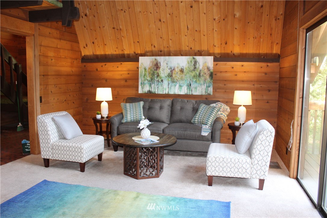 17360 Hallman Road Northwest Poulsbo, WA 98370 - Photo 4 of 34 Gallery Image 4