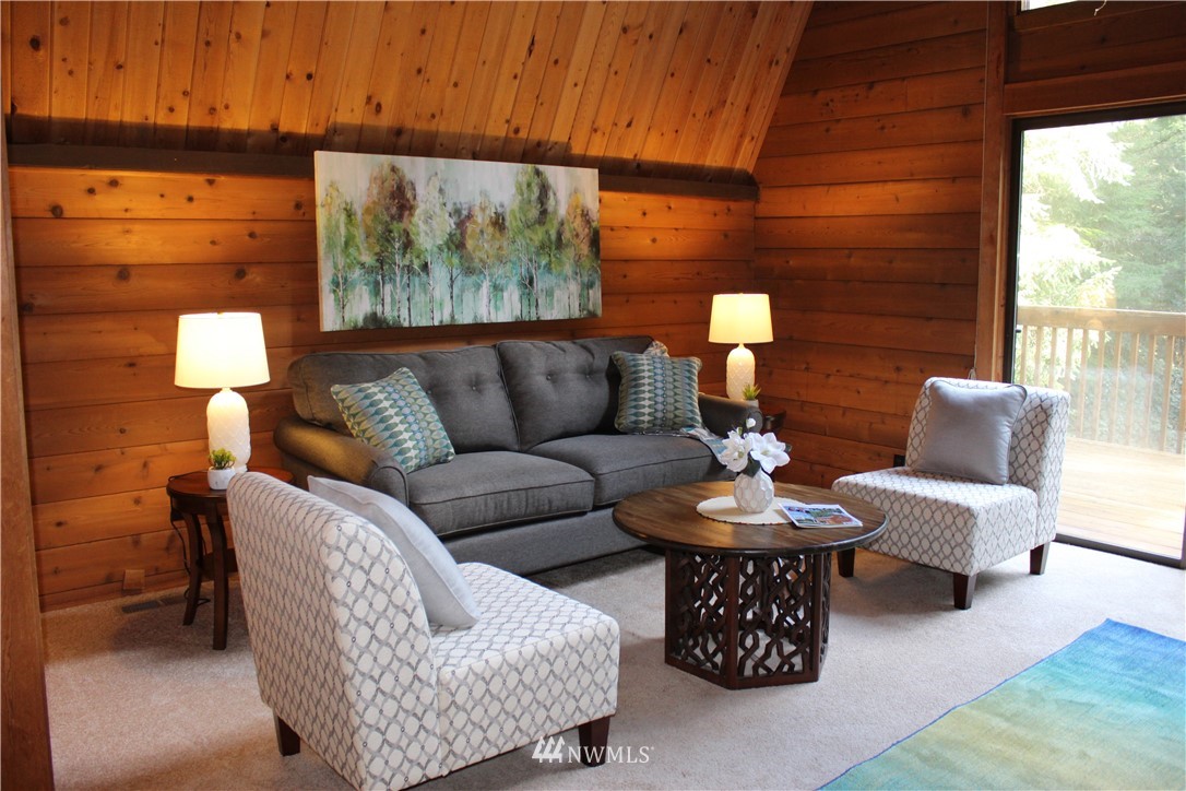 17360 Hallman Road Northwest Poulsbo, WA 98370 - Photo 5 of 34 Gallery Image 5