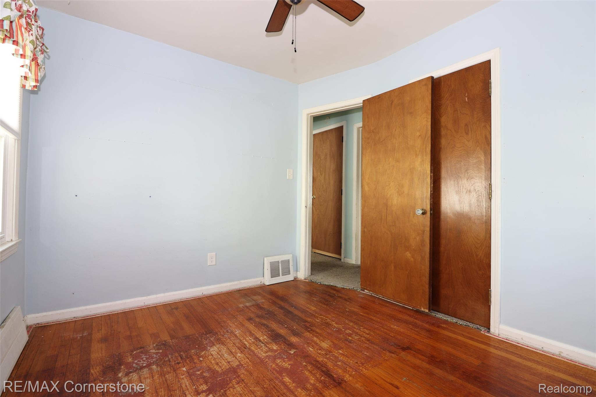 4532 Howe Road Wayne, MI 48184 - Photo 11 of 24