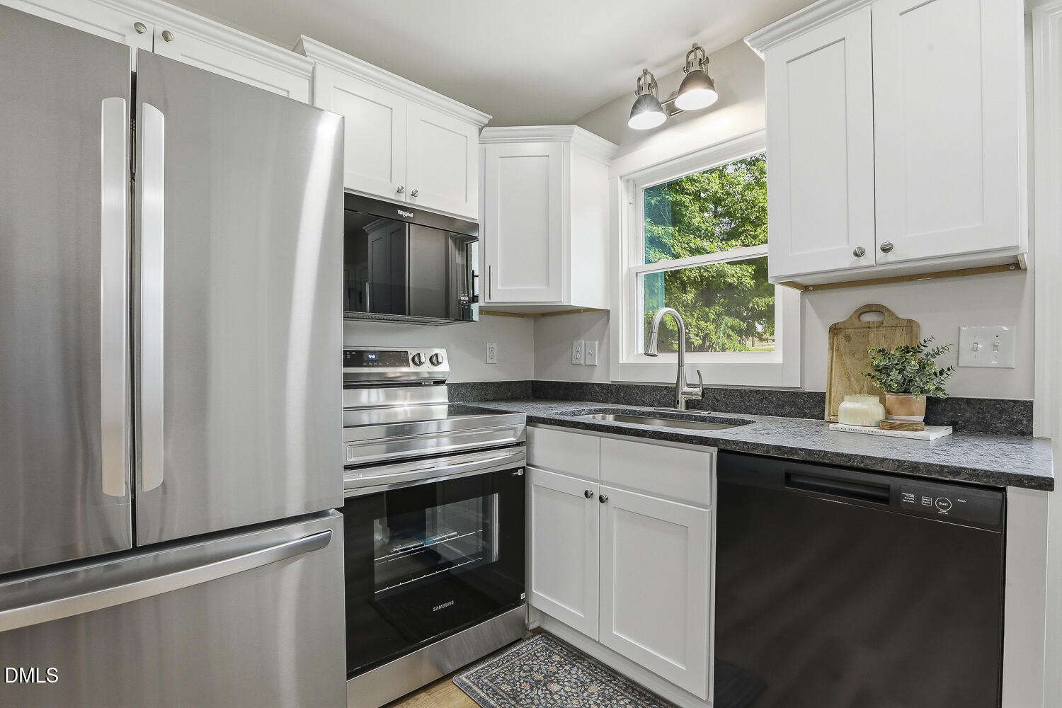 707 Dickens Street Roxboro, NC 27573 - Photo 10 of 43