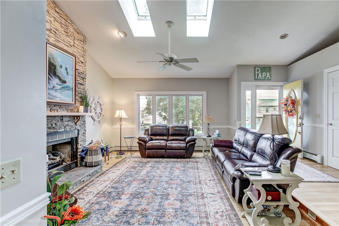 47 Cedar Drive Bristol, RI 02809 - Photo 8 of 47