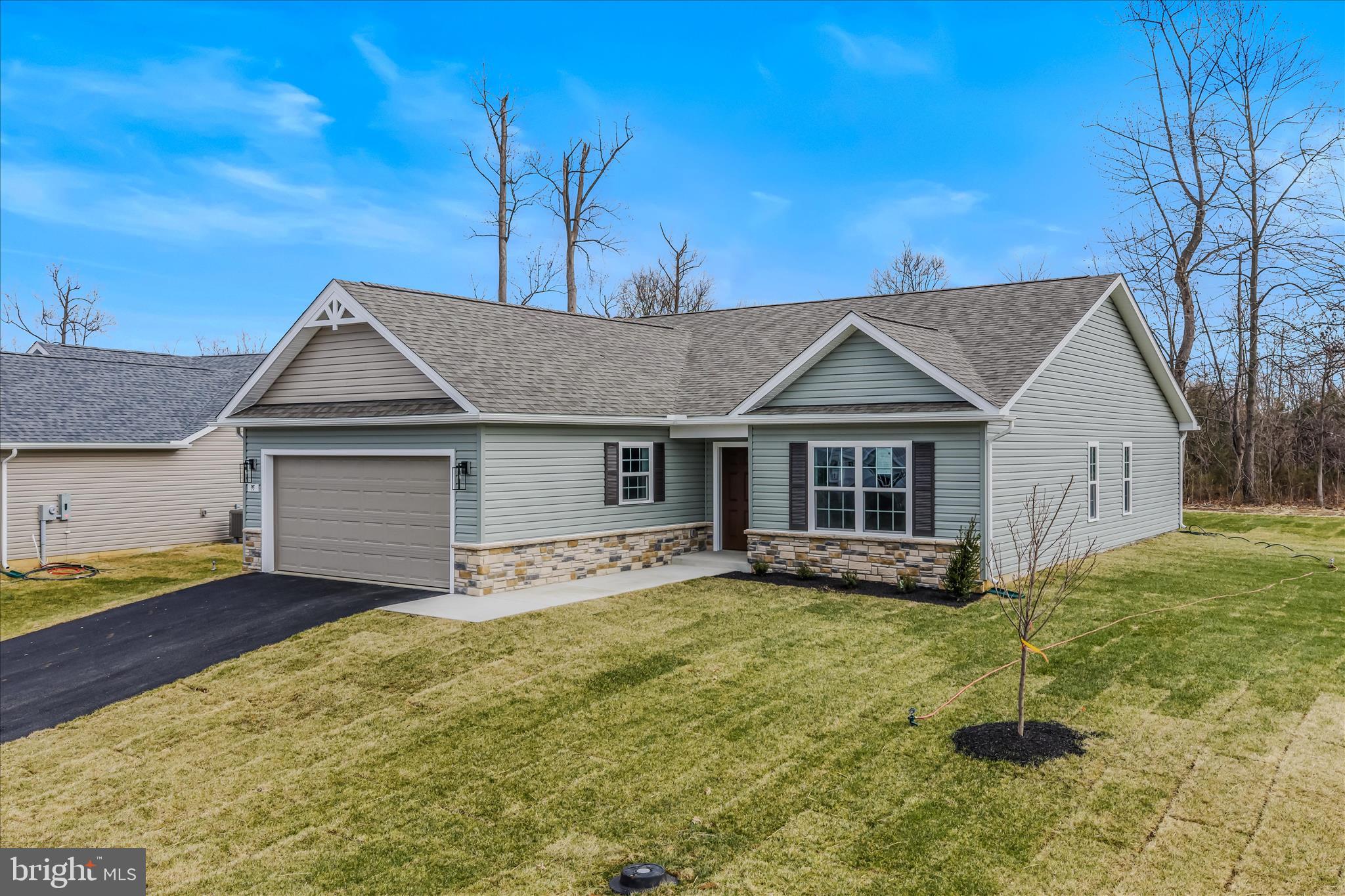 31 Boothbay Drive Martinsburg, WV 25403 - Photo 3 of 34 SIMILAR CONSTRUCTION
