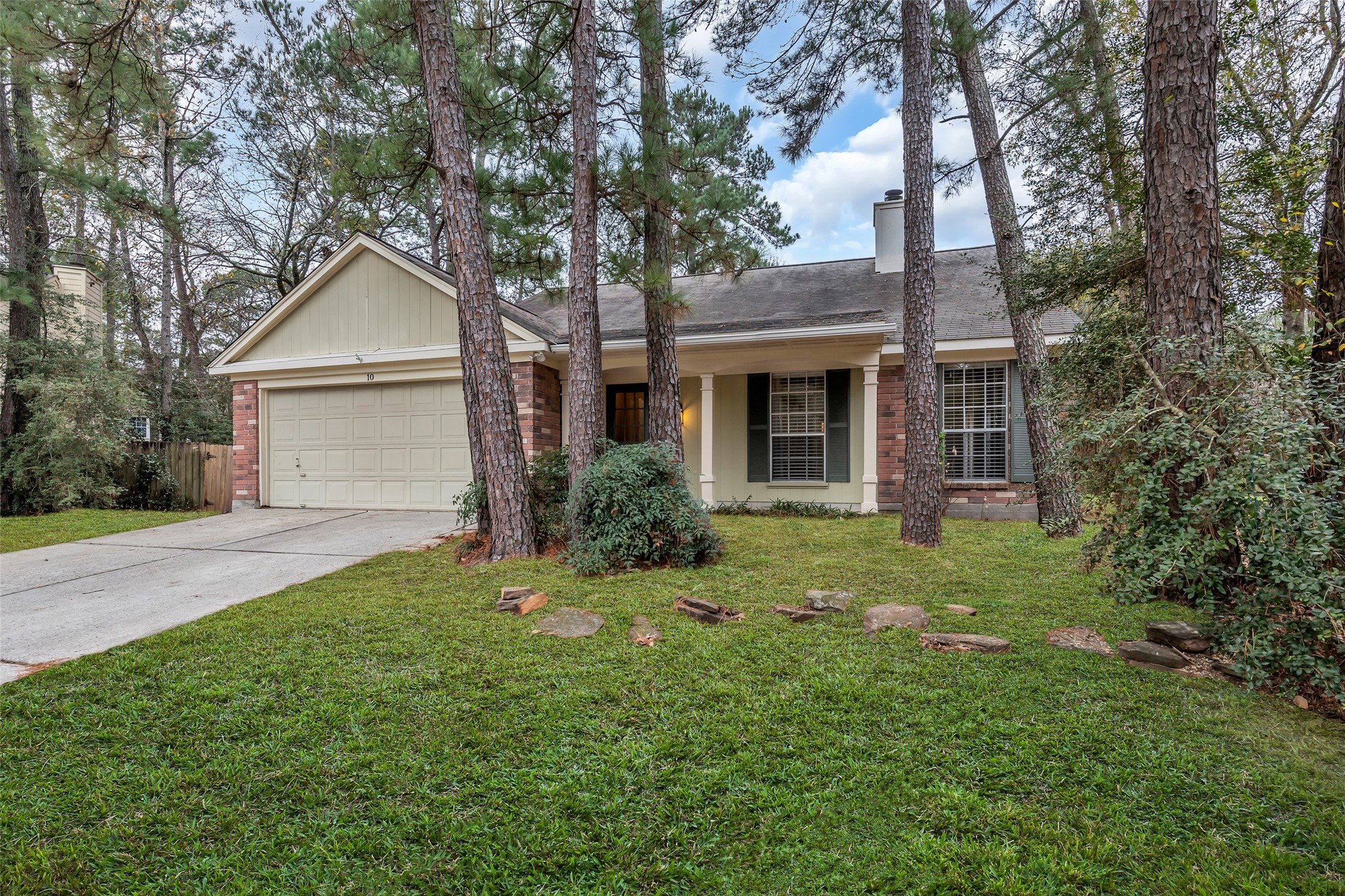 10 Treadwell Court Spring, TX 77381 - Photo 1 of 35 Welcome to your new Home
