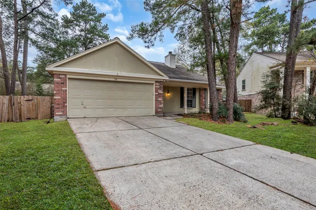 a view of outdoor space yard and garage