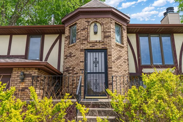 $255,000 | 4803 Taylor Street, Davenport, IA 52806